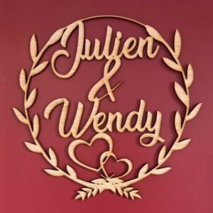 couronne prénoms personnalisée en bois champetre Julien Wendy