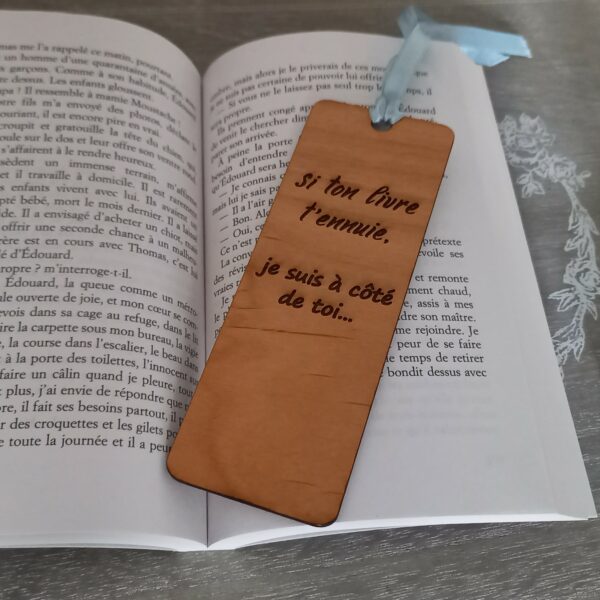 marque-page en bois personnalisé si ton livre t'ennuie