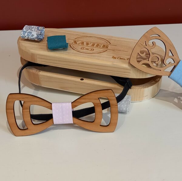 noeud papillon bois dans son coffret