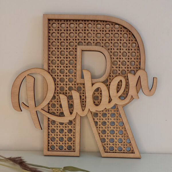 Lettre en bois imitation cannage personnalisée avec prénom R Ruben brut