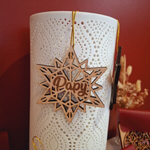 Etoile de Noël en bois doublée personnalisée